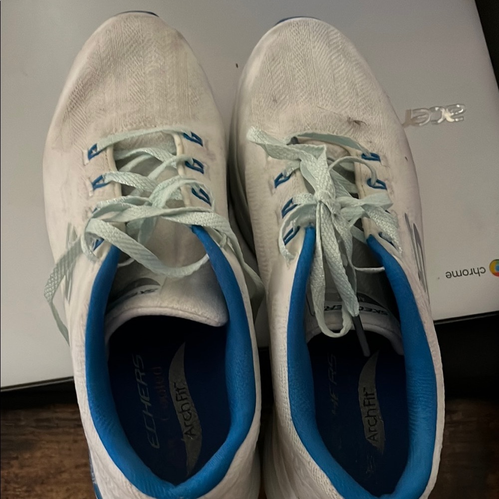 Skechers Women’s White and Blue Athletic Shoes